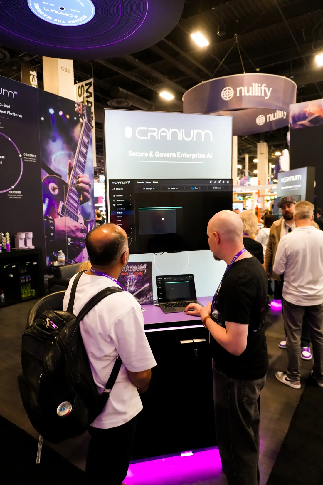 A one-to-one walkthrough at a demo station